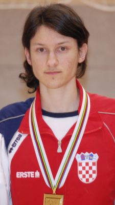 Domagoj Pereglin, juniorski europski prvak u dvorani