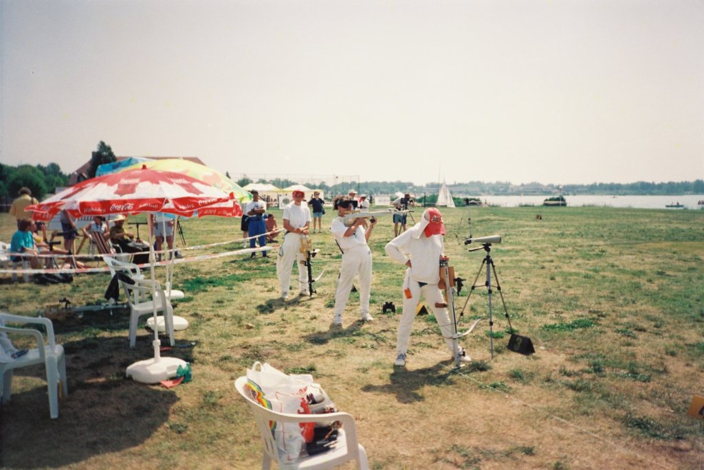 a000295r1010a.jpg