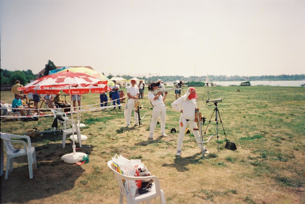 a000295r1021a.jpg